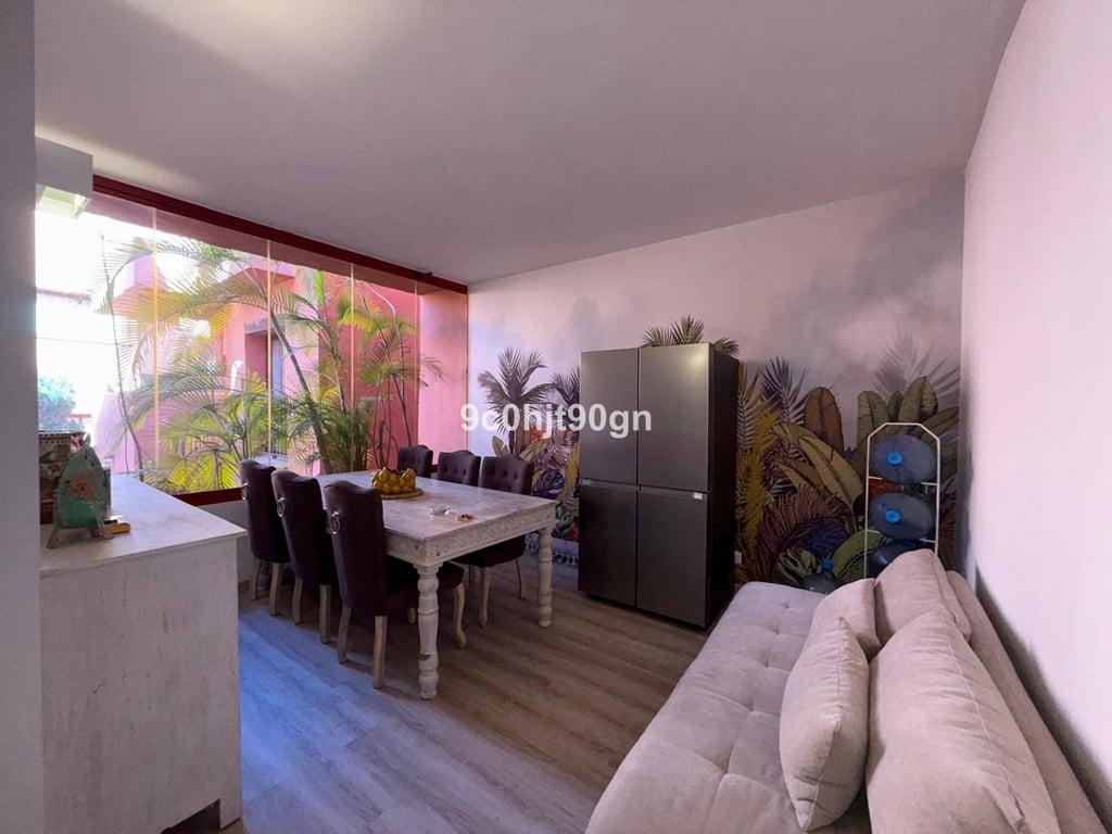 Apartment in Elviria - Image 2