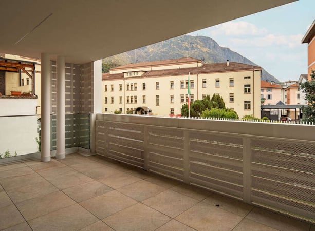 Villa in Bolzano - view 1