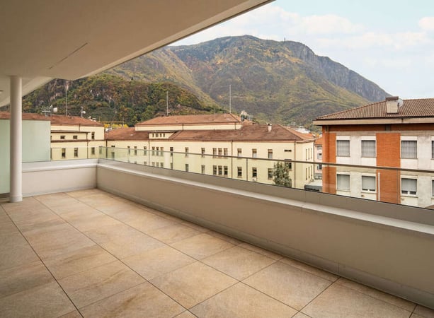 Villa in Bolzano - view 1