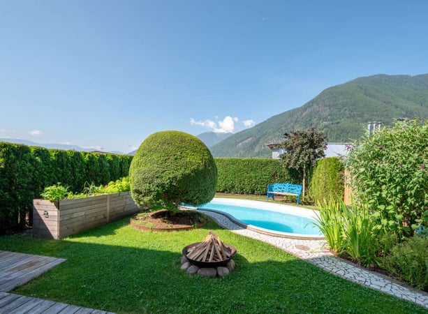 Villa in Aica - view 1