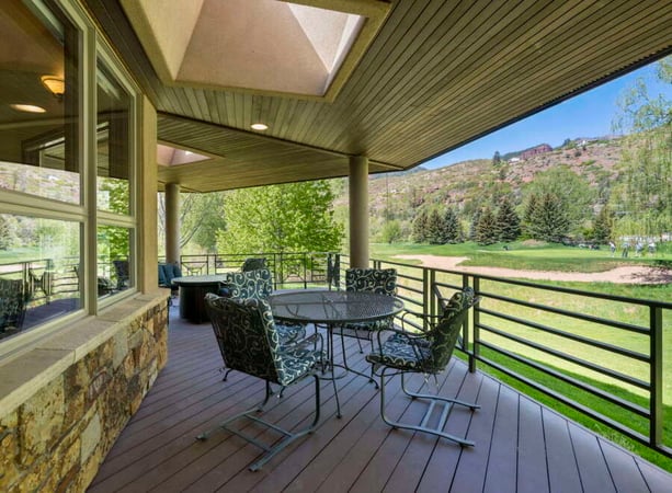 House in La Plata County - view 1