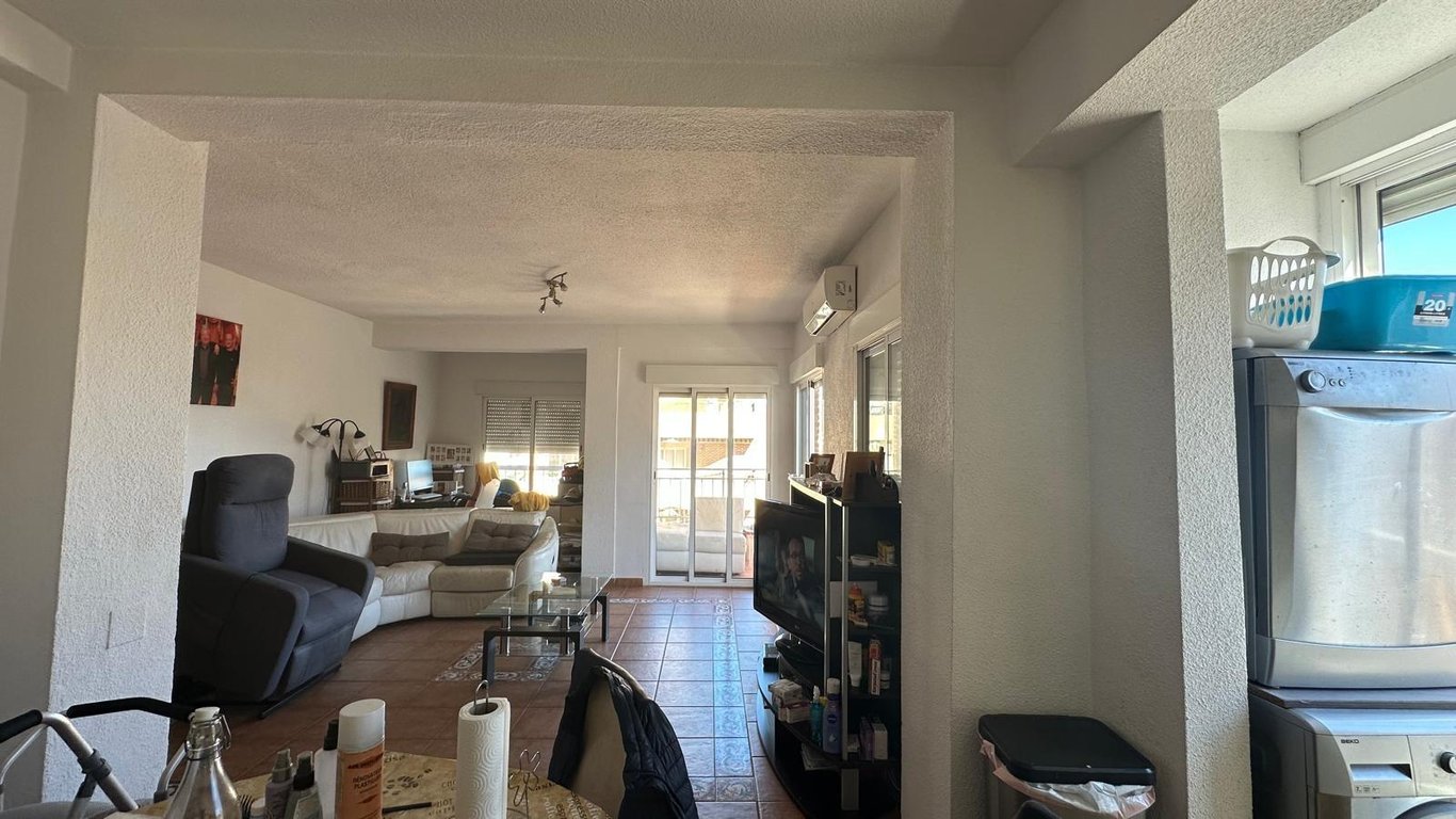 Apartment in Torrevieja - Image 2