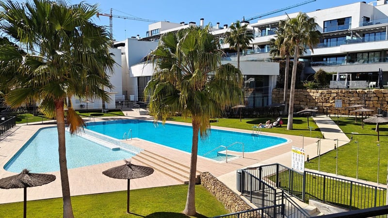 Apartment in Estepona - view 1