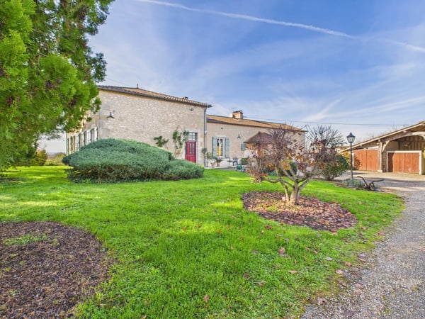 House in Cancon - view 1