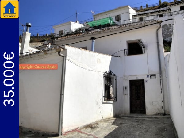 House in Galera - view 1