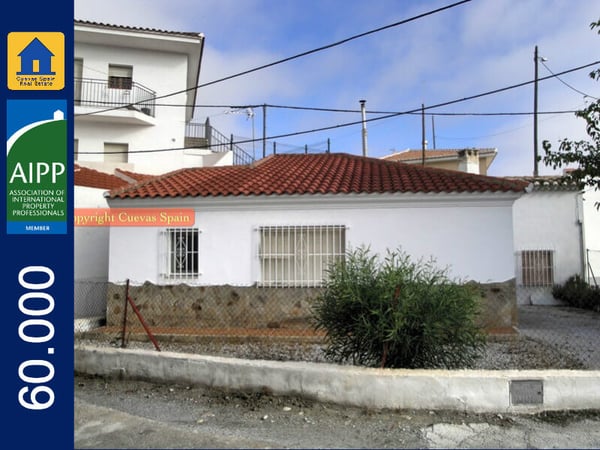 House in Castillejar - view 1