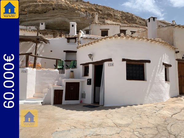 House in Galera - view 1