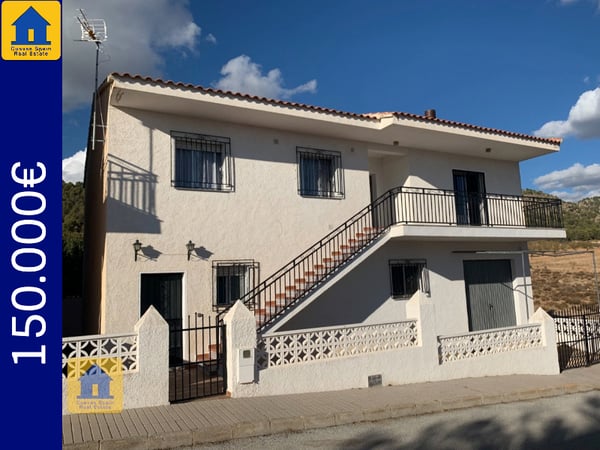 House in Puente Duda - view 1