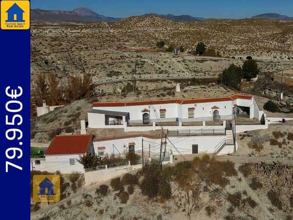 House in Castillejar - view 1