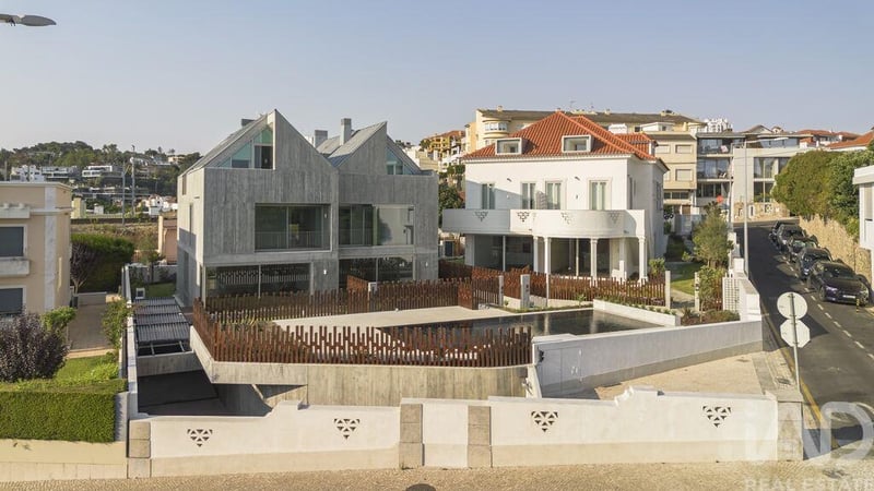 House in Cascais - view 1