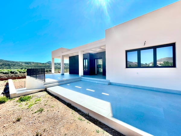 Villa in Macisvenda - view 1