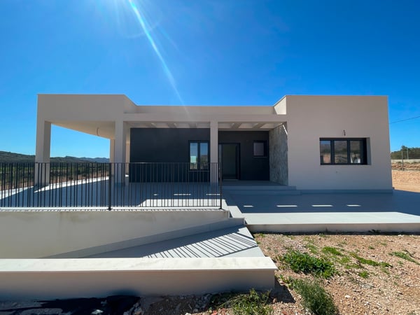 Villa in La Atalaya - view 1