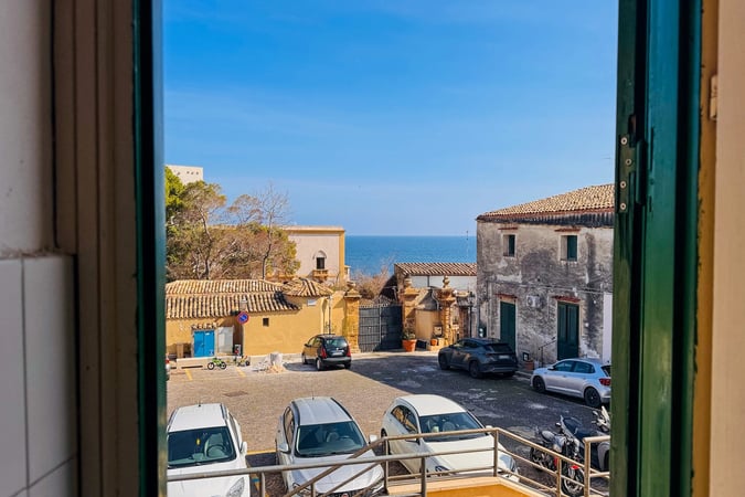 Apartment in Solanto - view 1