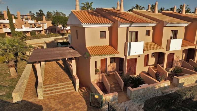 House in Quarteira - view 1