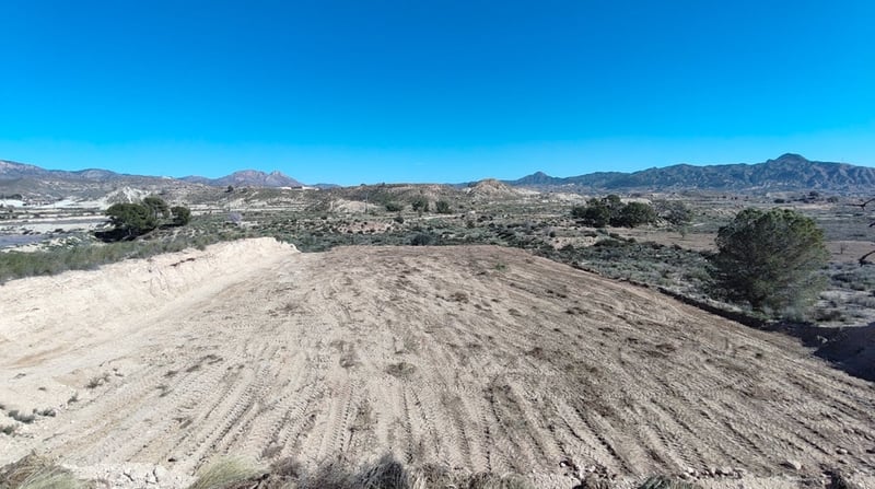 Land in Mahoya - view 1