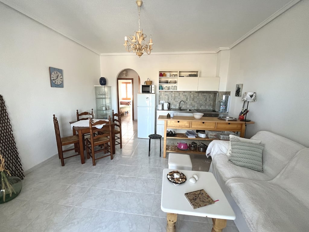 Apartment in Ciudad Quesada - Image 2