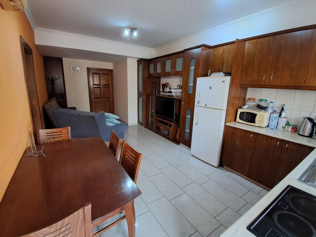 Apartment in Chrysopolitissa - Image 2