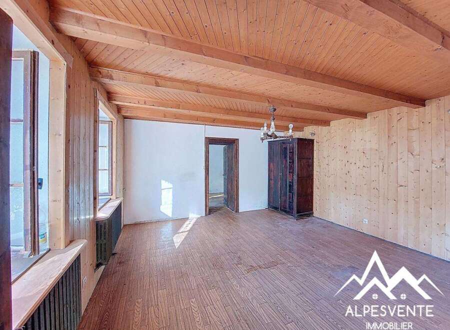 House in La Baume - Image 3