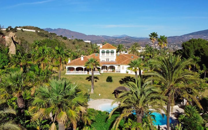 Villa in Mijas Costa - view 1