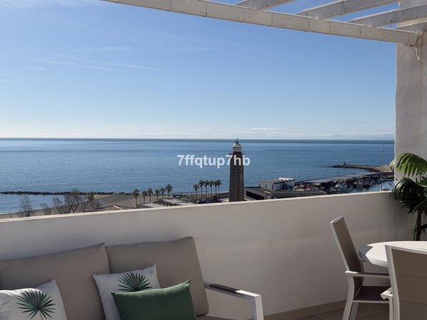 Penthouse in Estepona - view 1