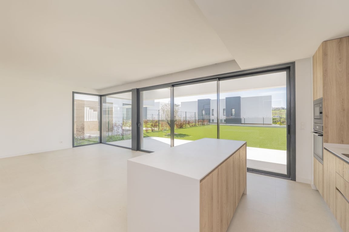 House in Estepona - Image 2