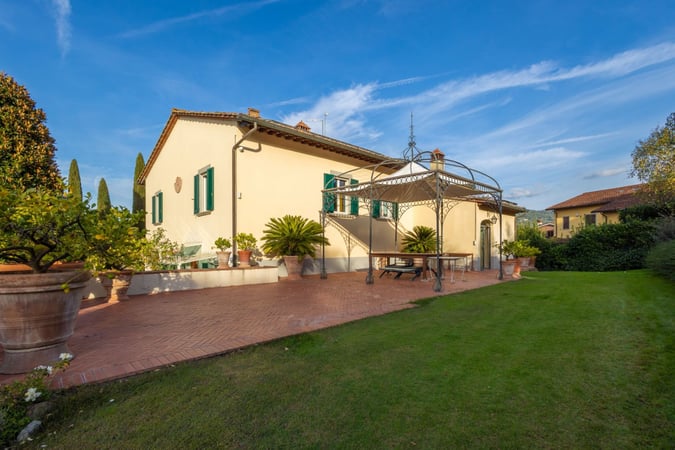 House in Arezzo - view 1