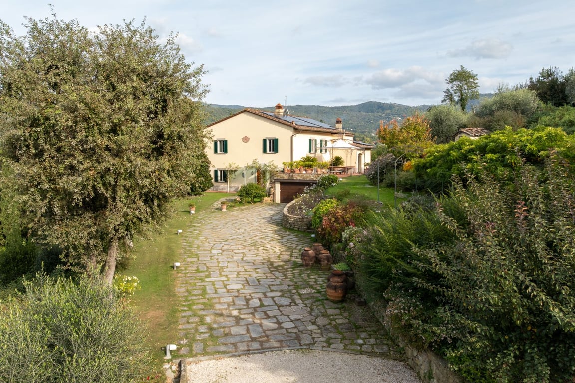 House in Arezzo - Image 2