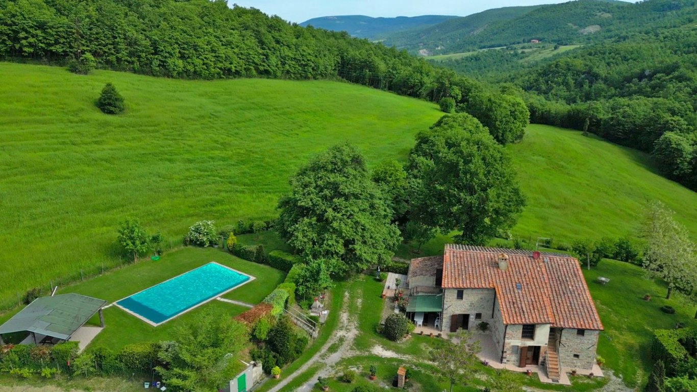 House in Radicofani - Image 2