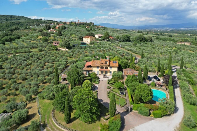 House in Civitella in Val di Chiana - view 1