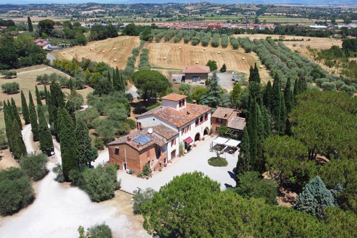 House in Bettolle - Image 3