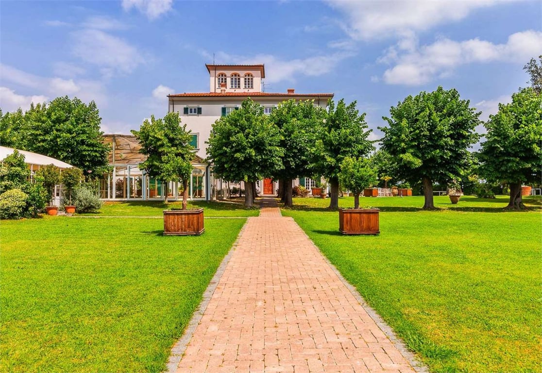 House in Quarrata - Image 2