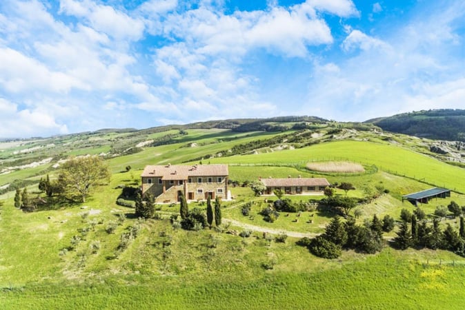 House in Pienza - view 1