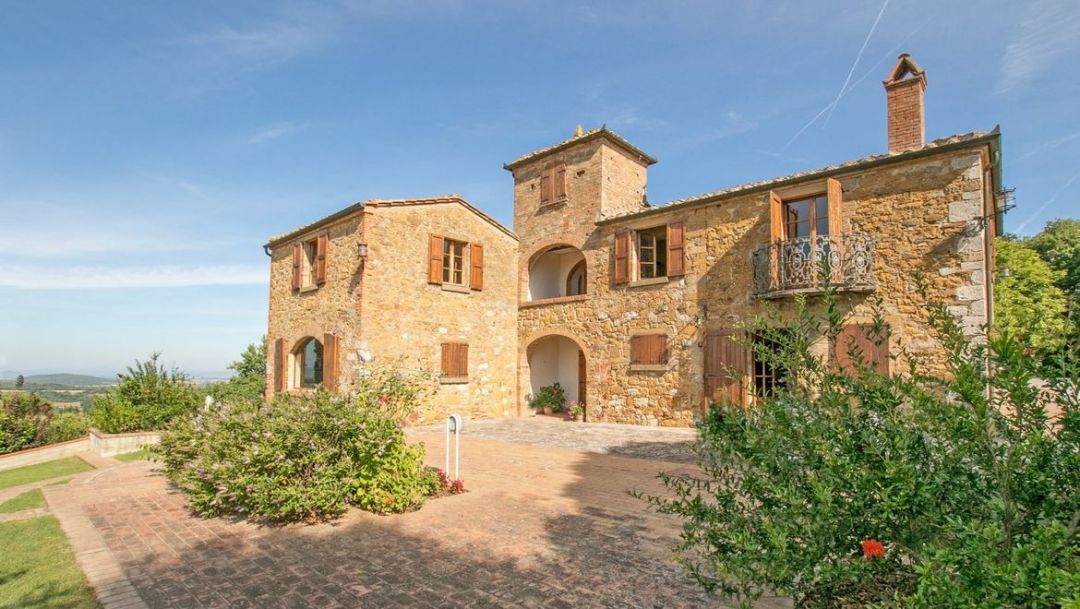 House in Torrita - Image 3