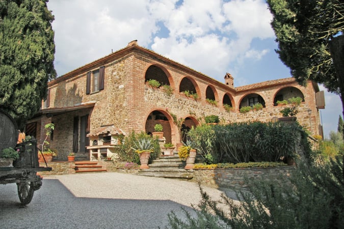 House in Trequanda - view 1