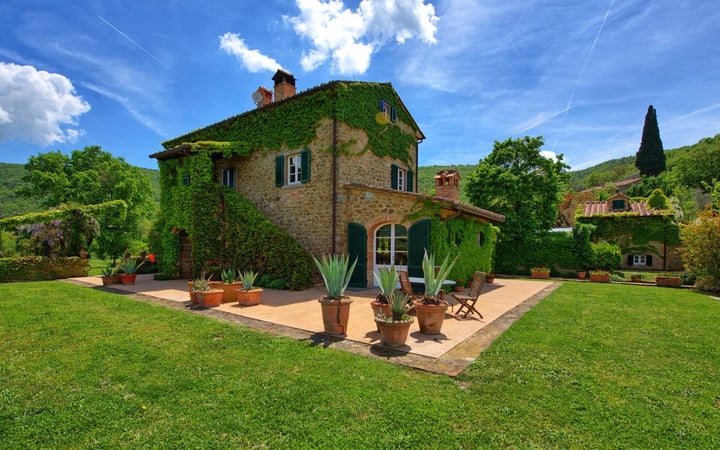 House in Cortona - view 1