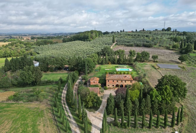 House in Foiano della Chiana - view 1