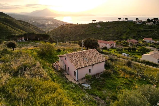 Villa in Cefalu - view 1