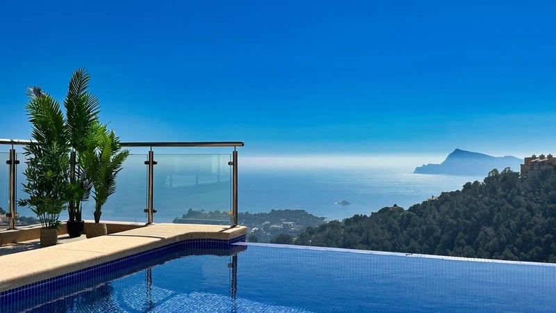 Villa in Altea la Vella - view 1