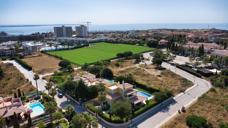 House in Portelas - view 1