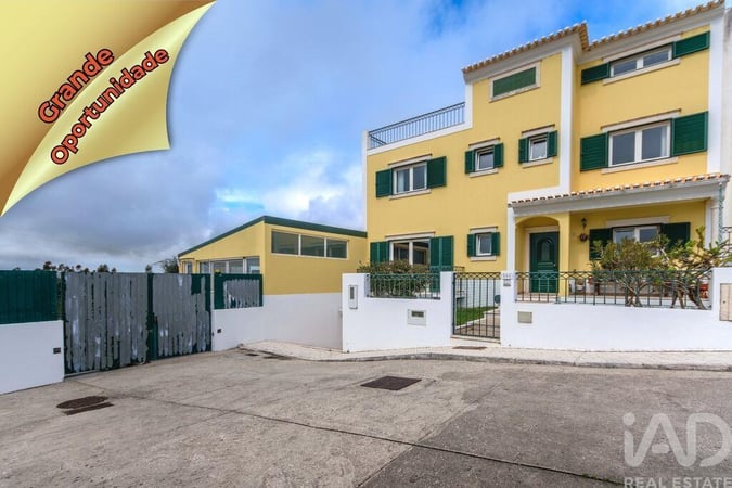 House in Caldas da Rainha - view 1