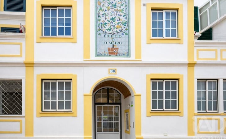 Apartment in Guia - view 1