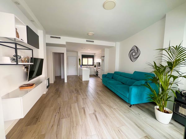 House in Guardamar del Segura - view 1