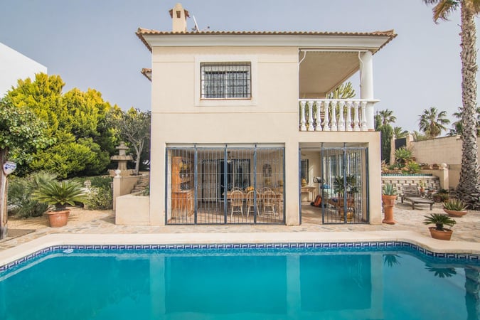 House in Busot - view 1