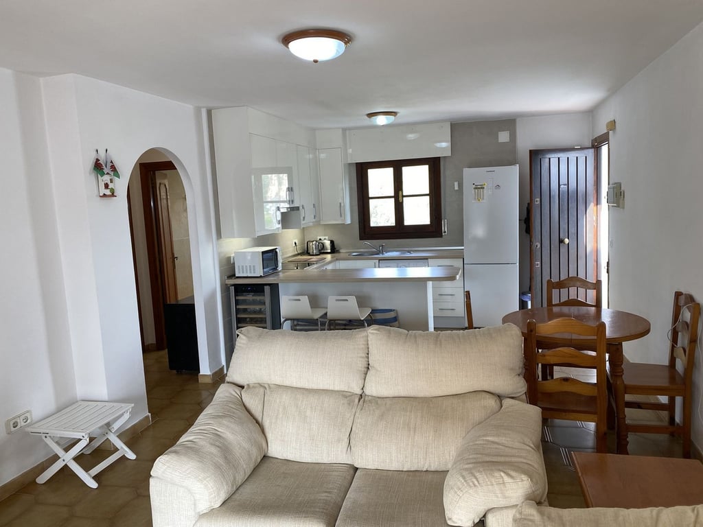 Apartment in Mijas Costa - Image 3
