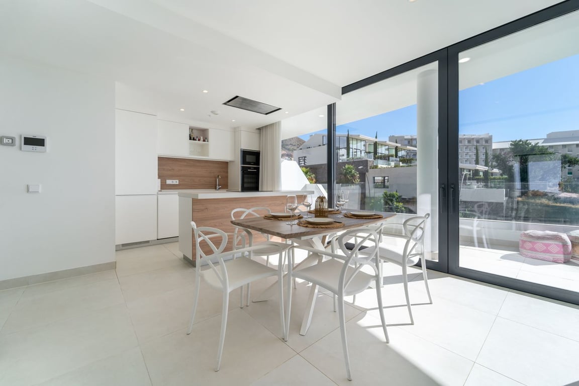 Apartment in Fuengirola - Image 2