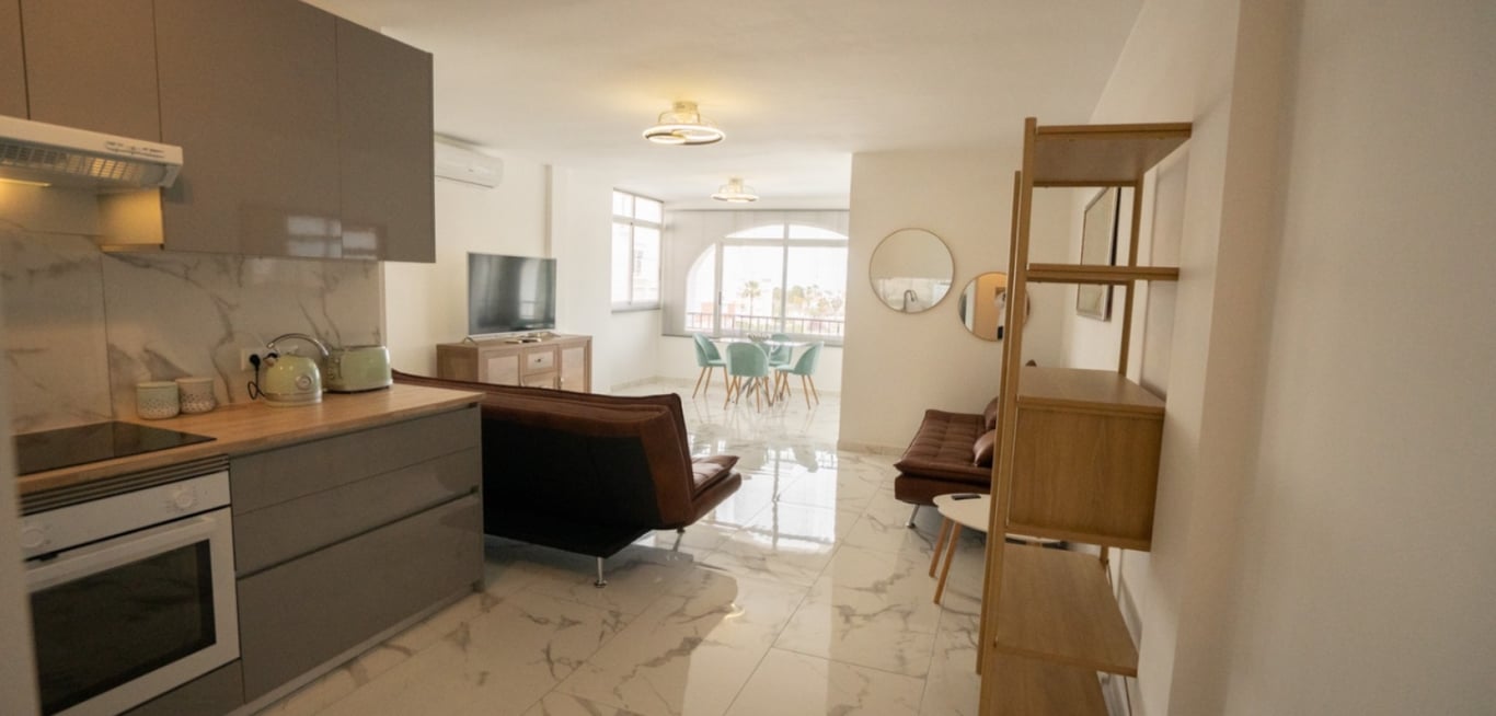 Apartment in Villamartin - Image 2