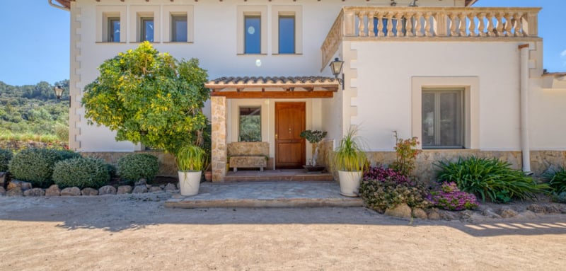 House in Esporles - view 1