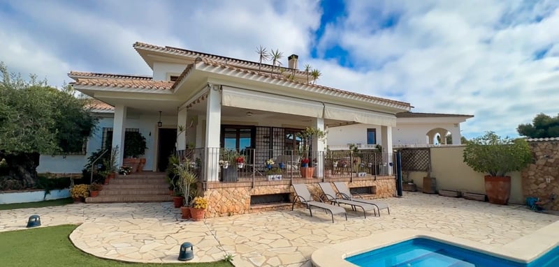 House in Dehesa de Campoamor - view 1