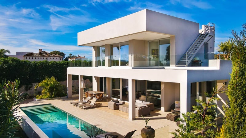 Villa in Marbella - view 1