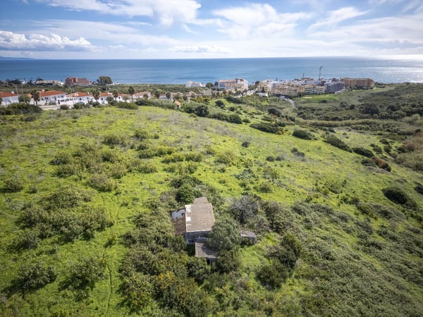 Land in La Duquesa - view 1